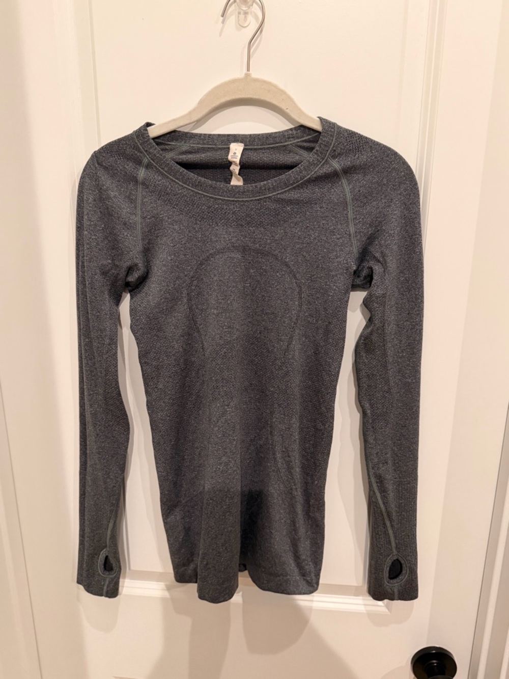 lululemon athletica Heather Charcoal Long-Sleeve Active Top